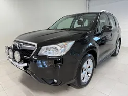 Svart Begagnad 2014 Subaru Forester XE SUV | 174 900 kr (Marknadspris)