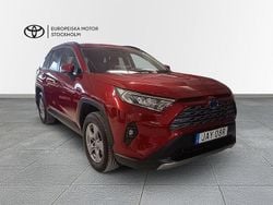 Röd Begagnad 2024 Toyota RAV4 Hybrid Active SUV | 409 800 kr (Bra pris)