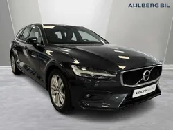 Grå Begagnad 2018 Volvo V60 Momentum Kombi | 254 500 kr (Marknadspris)