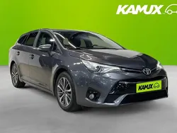 Silver/grå Begagnad 2017 Toyota Avensis Edition Kombi | 169 700 kr (Marknadspris)