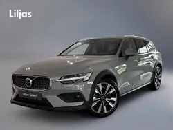 Grå Begagnad 2024 Volvo V60 CC Plus Kombi | 459 000 kr (Marknadspris)
