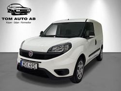 Vit Begagnad 2021 Fiat Doblò Minibuss | 119 900 kr (Marknadspris)