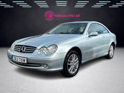 Ljusblå Begagnad 2005 Mercedes CLK320 Sportkupé | 44 900 kr (Marknadspris)