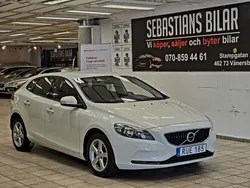 Vit Begagnad 2016 Volvo V40 Kinetic Kombi | 134 900 kr (Marknadspris)