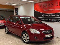Röd Begagnad 2008 Kia Ceed Halvkombi | 39 900 kr (Marknadspris)