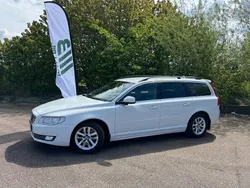 Vit Begagnad 2015 Volvo V70 Kombi | 134 000 kr (Marknadspris)