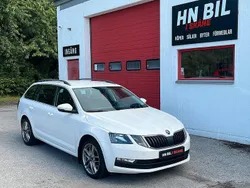 Vit Begagnad 2019 Skoda Octavia G-TEC Ambition Kombi | 79 900 kr (Marknadspris)