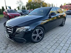 Svart Begagnad 2019 Mercedes E220 Avantgarde Sedan | 309 000 kr (Marknadspris)