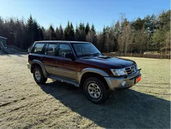 Röd Begagnad 2003 Nissan Patrol SUV | 115 000 kr