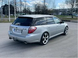 Silver Begagnad 2004 Subaru Legacy Kombi | 49 900 kr (Marknadspris)