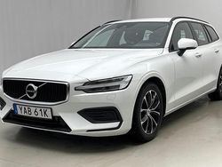 Vit Begagnad 2020 Volvo V60 Momentum Kombi | 229 000 kr (Bra pris)