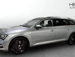 Grå (silver) Begagnad 2020 Skoda Superb Kombi | 259 900 kr (Marknadspris)