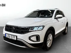 Vit Begagnad 2024 VW T-Roc Life SUV | 284 500 kr (Marknadspris)