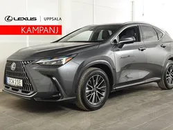 Grå Begagnad 2023 Lexus NX450h+ Business Edition SUV | 579 900 kr (Lite dyr)