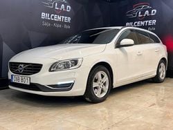Vit Begagnad 2018 Volvo V60 Momentum Kombi | 136 900 kr (Superpris)