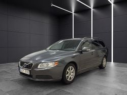 Grå Begagnad 2010 Volvo V70 Drive Kinetic Kombi | 59 900 kr (Marknadspris)