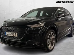 Svart Begagnad 2023 Audi Q4 Sportback e-tron Proline SUV | 519 000 kr (Superpris)