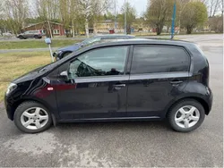 Svart Begagnad 2016 VW up! high up! Halvkombi | 68 900 kr (Bra pris)