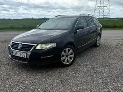 Svart Begagnad 2010 VW Passat Sportline Kombi | 39 900 kr (Marknadspris)