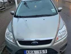 Grå Begagnad 2010 Ford Focus Trend Kombi | 29 500 kr (Marknadspris)