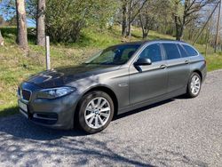Grå Begagnad 2015 BMW 520 Kombi | 116 000 kr