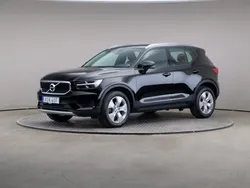 Svart Begagnad 2019 Volvo XC40 Momentum SUV | 289 000 kr (Bra pris)