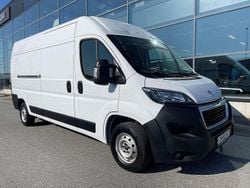 Vit Begagnad 2023 Peugeot Boxer Van | 299 900 kr (Marknadspris)
