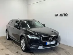 Svart Begagnad 2017 Volvo V90 CC Kombi | 219 900 kr (Marknadspris)