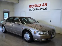 Grå Begagnad 2000 Cadillac Seville STS Sedan | 89 900 kr