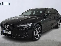 Svart Begagnad 2021 Volvo V60 R-Design Kombi | 339 900 kr (Marknadspris)