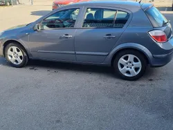 Grå Begagnad 2006 Opel Astra Halvkombi | 30 000 kr (Marknadspris)