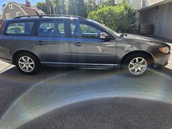 Grå Begagnad 2009 Volvo V70 Momentum Kombi | 47 000 kr (Lite dyr)