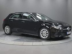 Svart Begagnad 2019 Mercedes A200 Halvkombi | 235 000 kr (Bra pris)