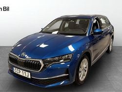 Blå Begagnad 2025 Skoda Octavia Selection Kombi | 299 900 kr (Bra pris)