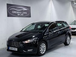 Svart Begagnad 2016 Ford Focus Titanium Kombi | 74 900 kr (Marknadspris)