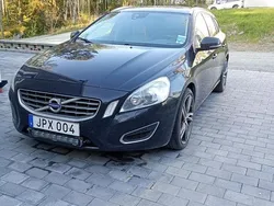Svart Begagnad 2012 Volvo V60 Kombi | 90 000 kr (Bra pris)