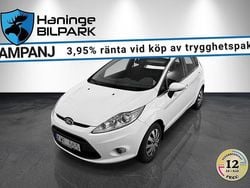 Vit Begagnad 2010 Ford Fiesta Titanium Halvkombi | 59 995 kr (Marknadspris)
