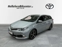 Grå Begagnad 2018 Toyota Auris Touring Sports Kombi | 184 500 kr (Marknadspris)