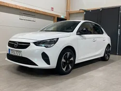 Vit Begagnad 2022 Opel Corsa-e Design Edition Halvkombi | 199 900 kr (Marknadspris)