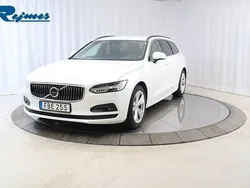 Vit (crystal vit metallic) Begagnad 2023 Volvo V90 Core Kombi | 379 900 kr (Marknadspris)