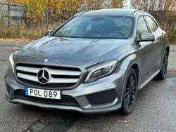 Mörkgrå (grå) Begagnad 2014 Mercedes GLA220 AMG SUV | 139 999 kr (Dyr)