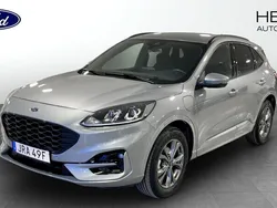 Grå (grey) Begagnad 2024 Ford Kuga ST-Line SUV | 309 900 kr (Marknadspris)