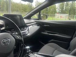 Röd Begagnad 2018 Toyota C-HR Edition SUV | 226 000 kr (Bra pris)