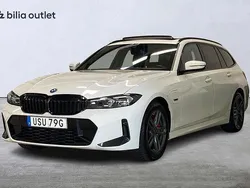 Vit Begagnad 2023 BMW 330e M Sport Kombi | 459 900 kr (Dyr)