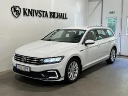 Vit Begagnad 2020 VW Passat GTE Kombi | 234 700 kr (Marknadspris)