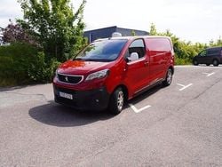 Röd Begagnad 2017 Peugeot Expert Van | 129 900 kr (Bra pris)