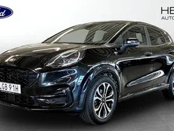 Svart (black) Begagnad 2022 Ford Puma ST-Line Halvkombi | 209 900 kr (Bra pris)
