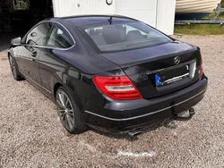 Svart Begagnad 2012 Mercedes C220 Sportkupé | 95 000 kr (Marknadspris)