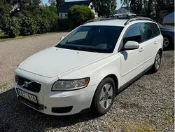 Vit Begagnad 2010 Volvo V50 Kinetic Kombi | 35 000 kr (Marknadspris)