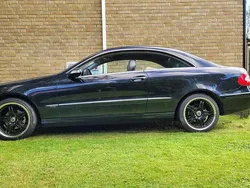 Svart Begagnad 2004 Mercedes CLK200 Elegance Sportkupé | 27 500 kr (Superpris)